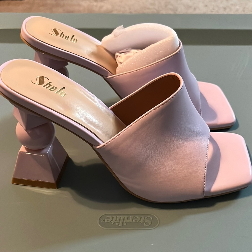 Lilac women’s open toe heels